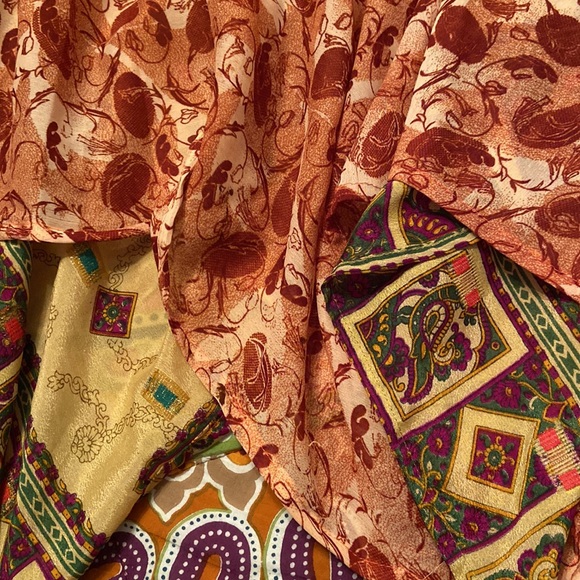 Vintage Silk layered Handkerchief flowy mini Reversible Wraparound Skirt - Picture 13 of 16